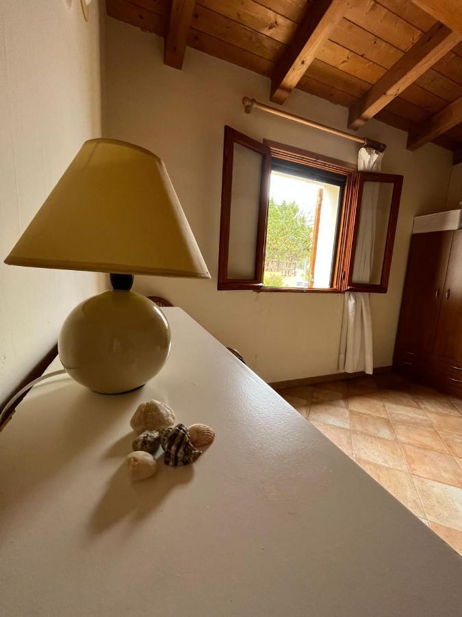 Casa Nel Borgo Di San Pantaleo Vila Exterior foto